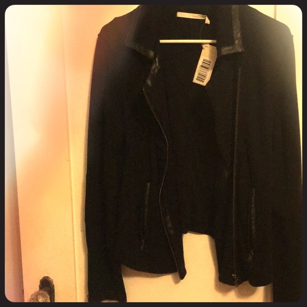 Cotton Moto jacket with vegan leather details.